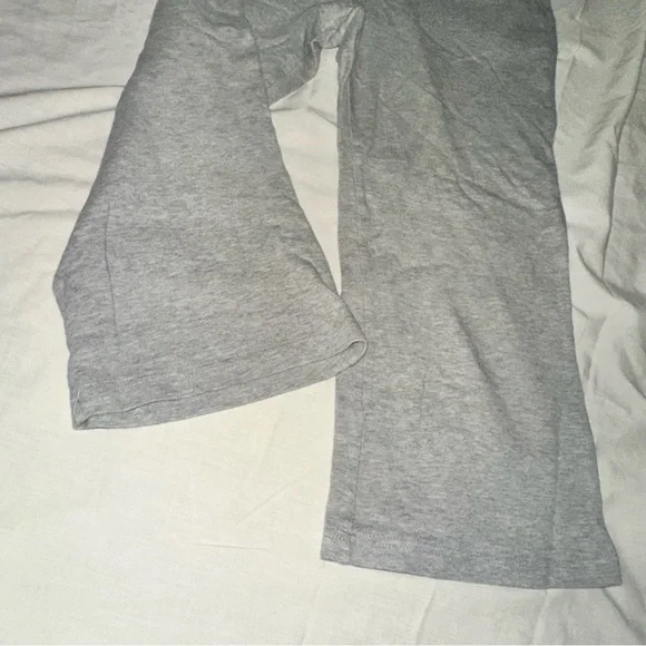 Vintage Y2K SweatPant Capri Pants with cute pockets! - Picture 6 of 16